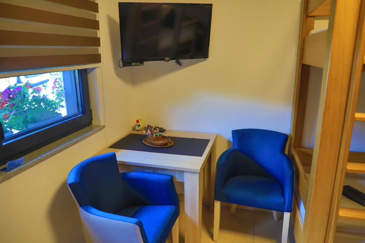 Apartments Oeneus Racic Ngoại thất bức ảnh